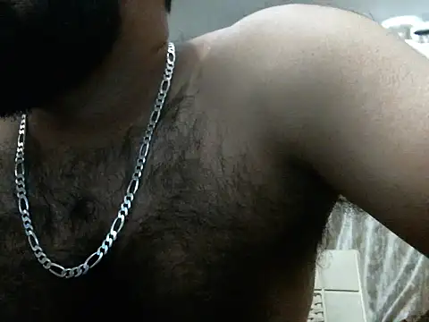 Snapshot of indianhairybull chatting on 21, 12, 2025 indianhairybull online show from 21, 12, 2025