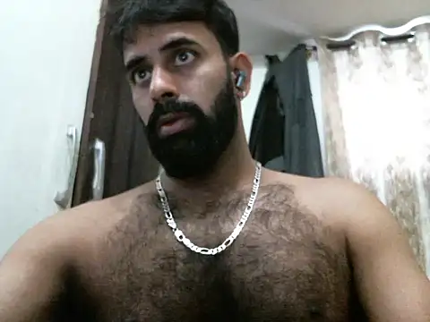 Snapshot of indianhairybull chatting on 8, 4, 2026 indianhairybull online show from 8, 4, 2026