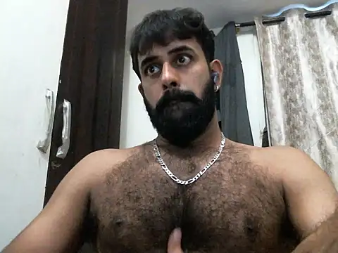 Snapshot of indianhairybull chatting on 24, 4, 2026 indianhairybull online show from 24, 4, 2026