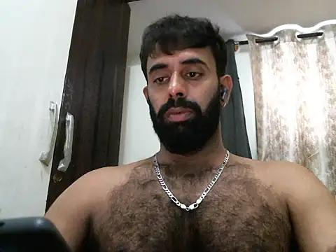 Snapshot of indianhairybull chatting on 9, 4, 2026 indianhairybull online show from 9, 4, 2026