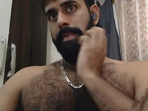 Snapshot of indianhairybull chatting on 19, 5, 2026 indianhairybull online show from 19, 5, 2026
