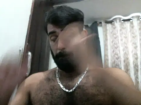 Snapshot of indianhairybull chatting on 18, 3, 2026 indianhairybull online show from 18, 3, 2026