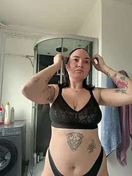 Orgasmille online show from 15, 4, 2026