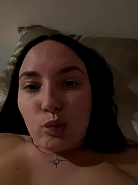 Snapshot of Orgasmille chatting on 17, 12, 2025 Orgasmille online show from 17, 12, 2025