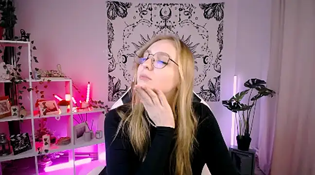 Snapshot of VeronicaAndersen chatting on 24, 2, 2025 VeronicaAndersen online show from 24, 2, 2025