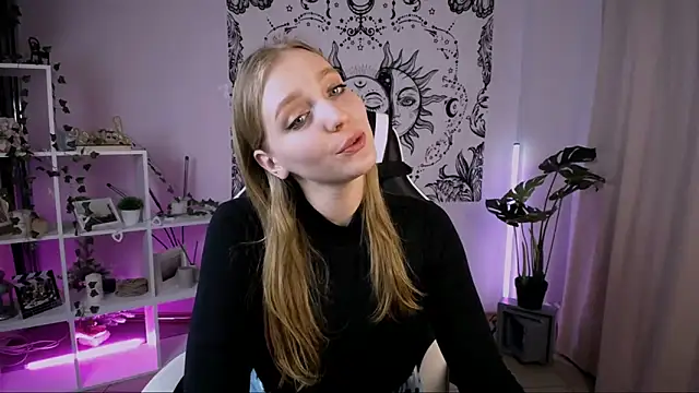Snapshot of VeronicaAndersen chatting on 2, 3, 2025 VeronicaAndersen online show from 2, 3, 2025