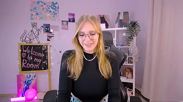 Snapshot of VeronicaAndersen chatting on 19, 2, 2025 VeronicaAndersen online show from 19, 2, 2025