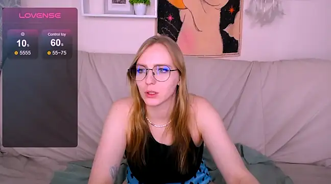 Snapshot of VeronicaAndersen chatting on 13, 3, 2025 VeronicaAndersen online show from 13, 3, 2025