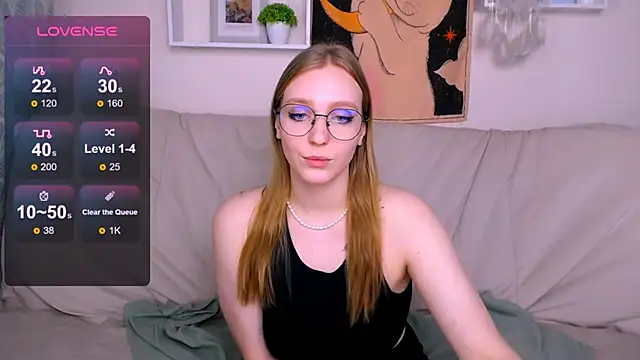 Snapshot of VeronicaAndersen chatting on 10, 3, 2025 VeronicaAndersen online show from 10, 3, 2025