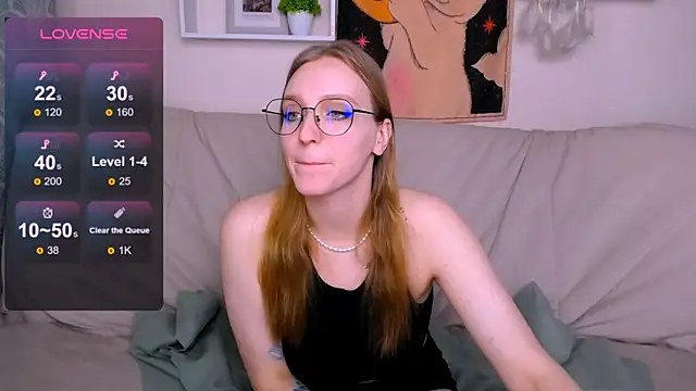 Snapshot of VeronicaAndersen chatting on 9, 3, 2025 VeronicaAndersen online show from 9, 3, 2025