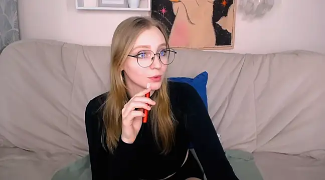 Snapshot of VeronicaAndersen chatting on 17, 3, 2025 VeronicaAndersen online show from 17, 3, 2025