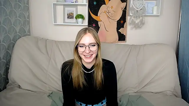 Snapshot of VeronicaAndersen chatting on 14, 2, 2025 VeronicaAndersen online show from 14, 2, 2025