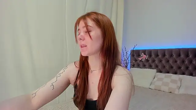 Ella Mayers online show from 14, 3, 2025
