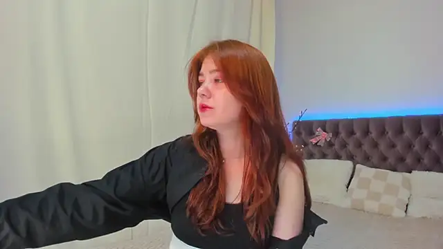 Ella Mayers online show from 15, 3, 2025