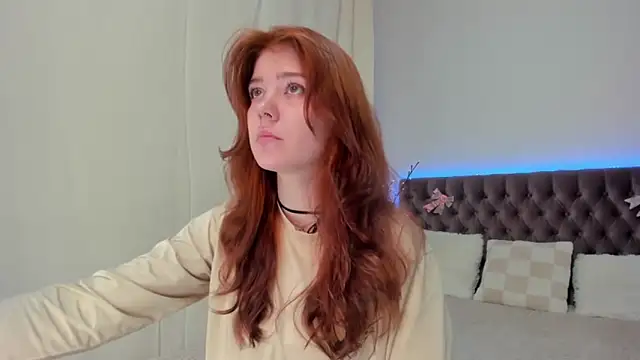 Ella Mayers online show from 12, 3, 2025