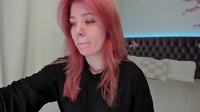 Ella Mayers online show from 29, 9, 2025