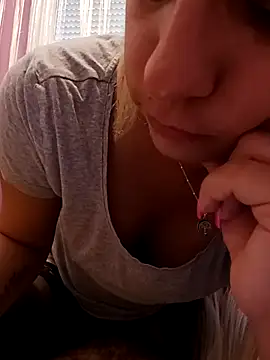 Snapshot of Mia_RainX chatting on 18, 5, 2026 Mia RainX online show from 18, 5, 2026
