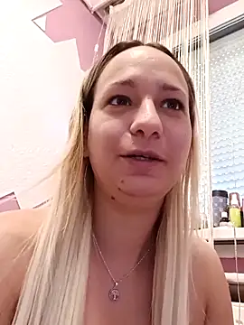 Snapshot of Mia_RainX chatting on 12, 5, 2026 Mia RainX online show from 12, 5, 2026