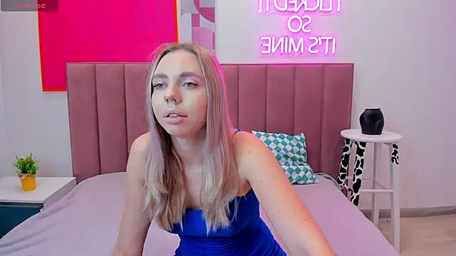 TessaAdorable online show from 20, 10, 2025