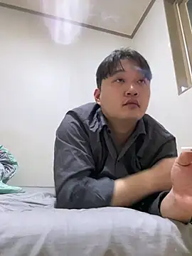 Snapshot of offwhite777 chatting on 20, 2, 2025 offwhite777 online show from 20, 2, 2025