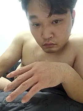 Snapshot of offwhite777 chatting on 31, 10, 2025 offwhite777 online show from 31, 10, 2025