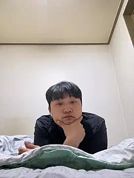 Snapshot of offwhite777 chatting on 31, 1, 2025 offwhite777 online show from 31, 1, 2025