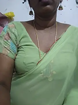 Snapshot of Tamil_Meera12 chatting on 15, 7, 2026 Tamil Meera12 online show from 15, 7, 2026