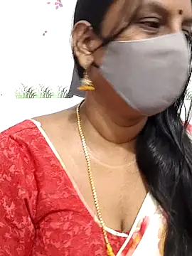 Snapshot of Tamil_Meera12 chatting on 17, 7, 2026 Tamil Meera12 online show from 17, 7, 2026