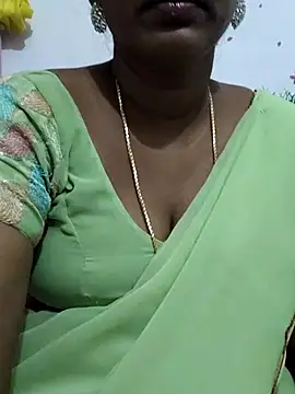 Snapshot of Tamil_Meera12 chatting on 3, 7, 2026 Tamil Meera12 online show from 3, 7, 2026