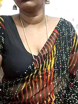 Snapshot of Tamil_Meera12 chatting on 10, 7, 2026 Tamil Meera12 online show from 10, 7, 2026