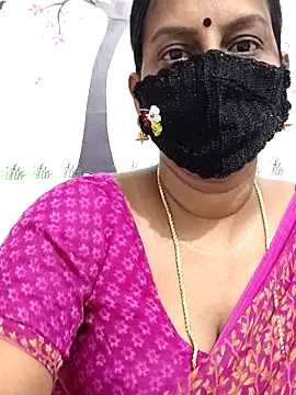 Snapshot of Tamil_Meera12 chatting on 28, 5, 2026 Tamil Meera12 online show from 28, 5, 2026