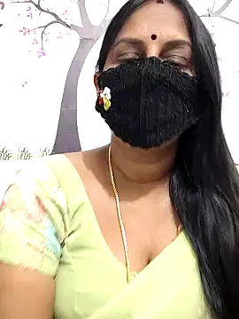 Snapshot of Tamil_Meera12 chatting on 4, 5, 2026 Tamil Meera12 online show from 4, 5, 2026