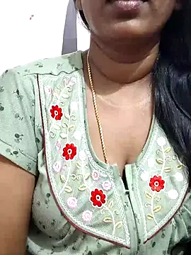 Snapshot of Tamil_Meera12 chatting on 29, 7, 2026 Tamil Meera12 online show from 29, 7, 2026