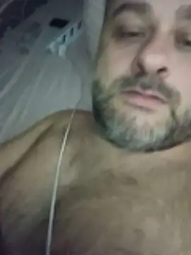 Snapshot of NAvoglia chatting on 11, 6, 2026 NAvoglia online show from 11, 6, 2026