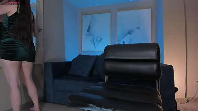 BeccaBaxter online show from 11, 4, 2026