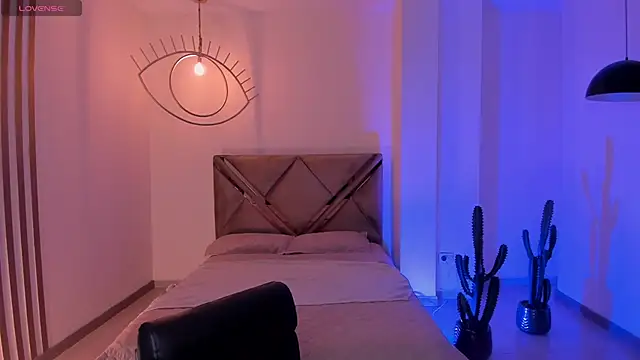 BeccaBaxter online show from 7, 6, 2026