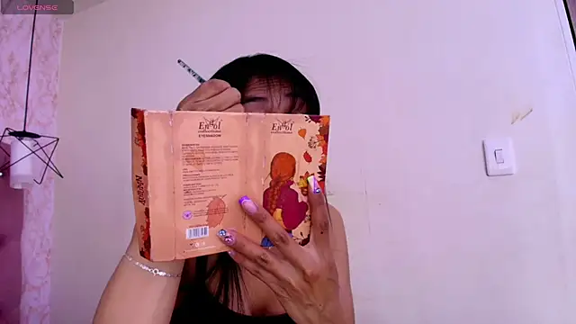 Raichell  online show from 23, 10, 2025