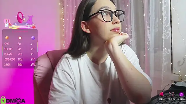 Snapshot of Arianahot777 chatting on 10, 10, 2025 Arianahot777 online show from 10, 10, 2025