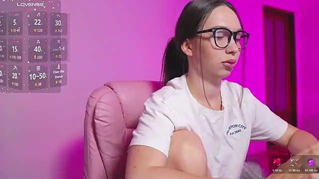 Arianahot777 online show from 13, 7, 2026