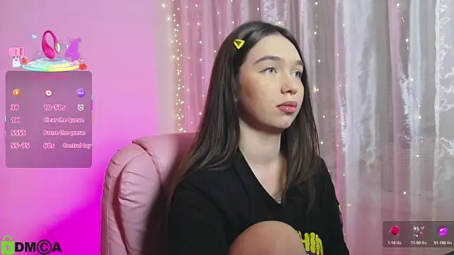 Arianahot777 online show from 4, 11, 2025