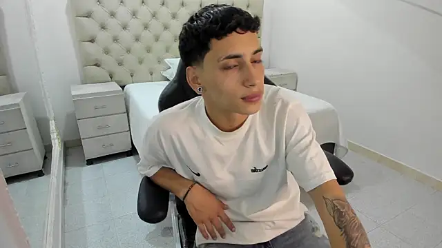 JhoanLeandro online show from 7, 11, 2025