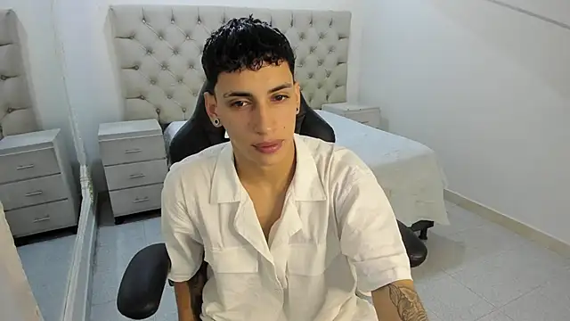 JhoanLeandro online show from 2, 12, 2025