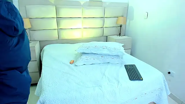 JhoanLeandro online show from 5, 3, 2025