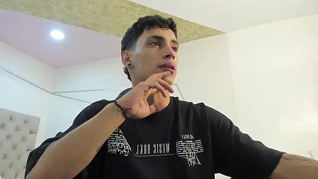 JhoanLeandro online show from 23, 10, 2025