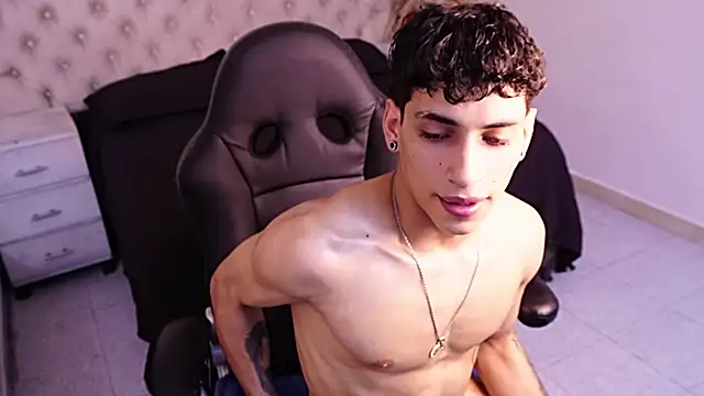 Snapshot of JhoanLeandro chatting on 13, 6, 2026 JhoanLeandro online show from 13, 6, 2026