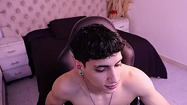 Snapshot of JhoanLeandro chatting on 14, 6, 2026 JhoanLeandro online show from 14, 6, 2026