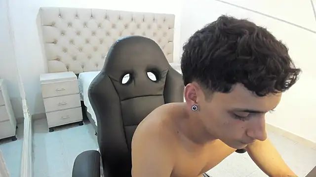 JhoanLeandro online show from 25, 10, 2025