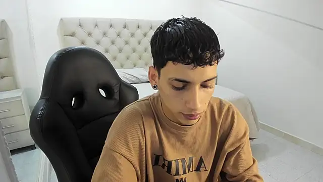 JhoanLeandro online show from 31, 10, 2025