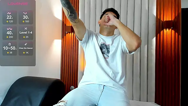 Snapshot of Justin_mack chatting on 8, 11, 2025 Justin mack online show from 8, 11, 2025