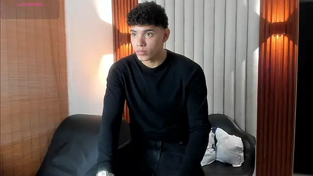 Snapshot of Justin_mack chatting on 25, 9, 2025 Justin mack online show from 25, 9, 2025